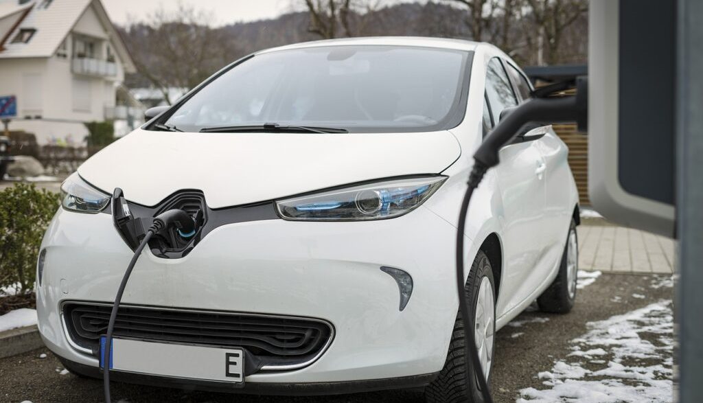 découvrez notre assurance auto spécialement conçue pour les véhicules électriques. protégez votre véhicule innovant avec des garanties adaptées, une couverture optimale et des services exclusifs. simplifiez votre conduite électrique en toute sérénité.