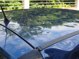 découvrez comment l'assurance auto vous protège contre les dommages causés par les orages de grêle. protégez votre véhicule avec une couverture adéquate pour faire face aux intempéries.