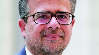 découvrez comment les assureurs adaptent leurs stratégies face à la transition énergétique dans le secteur de l'assurance auto, alliant innovation et développement durable.