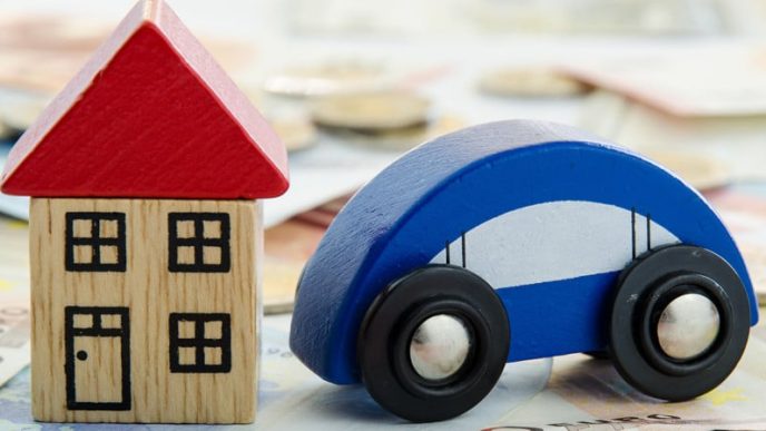 découvrez pourquoi les primes d'assurance auto et habitation augmentent et comment optimiser vos garanties pour mieux protéger votre budget.