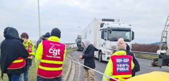 découvrez comment l'amélioration de la qualité de l'air au périphérique parisien impacte la circulation difficile et les solutions envisagées pour un environnement plus sain.