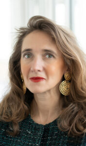 solvd group : découvrez comment l'intelligence artificielle transforme l'assurance auto pour plus d'efficacité, de rapidité et de personnalisation.